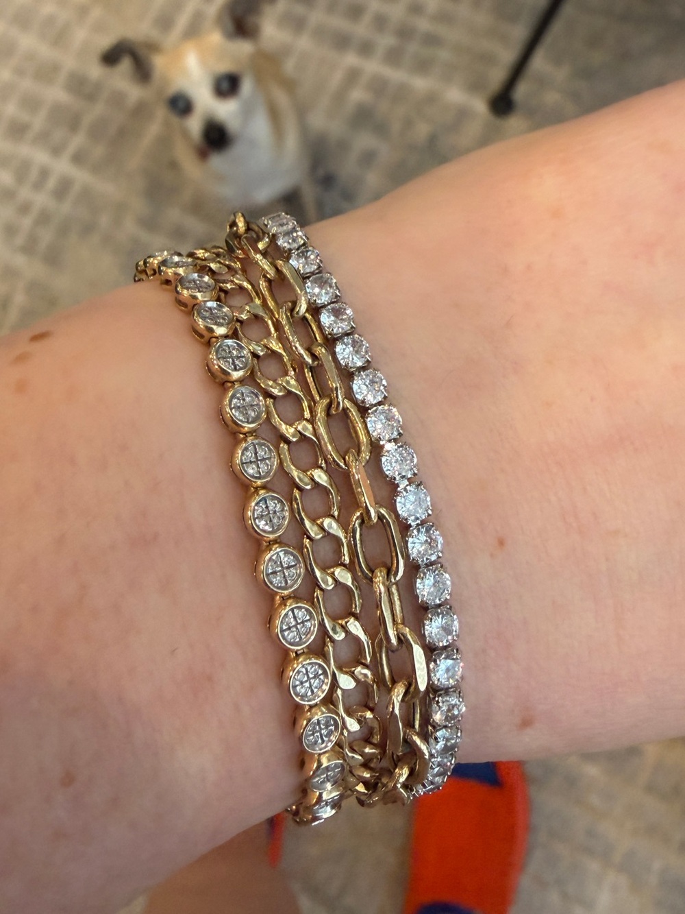 White gold plated cz diamond tennis bracelet measures 6.5 inches